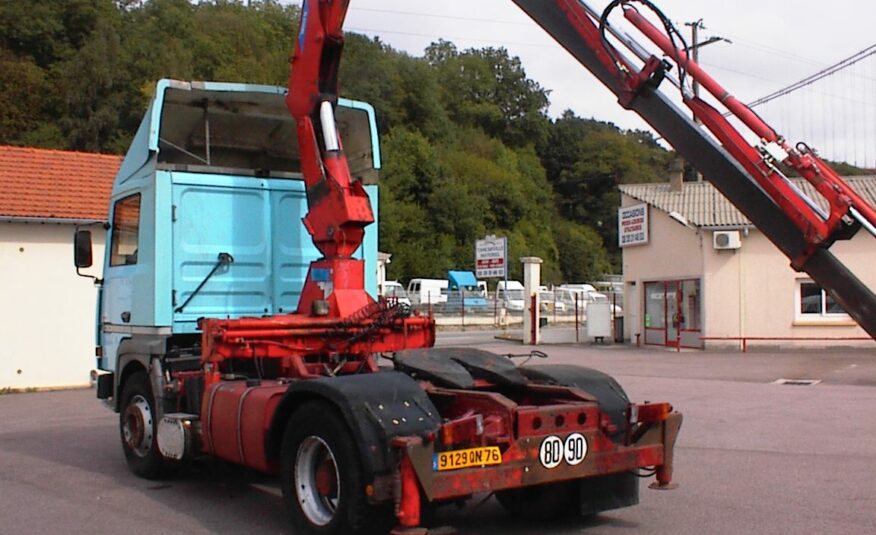 TRACTEUR ROUTIER RENAULTR 385 ti + GRUE