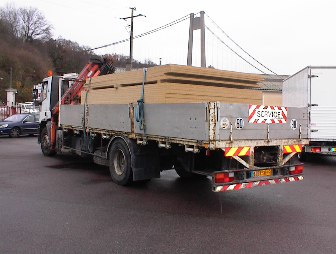 Iveco 190-24 Plateau