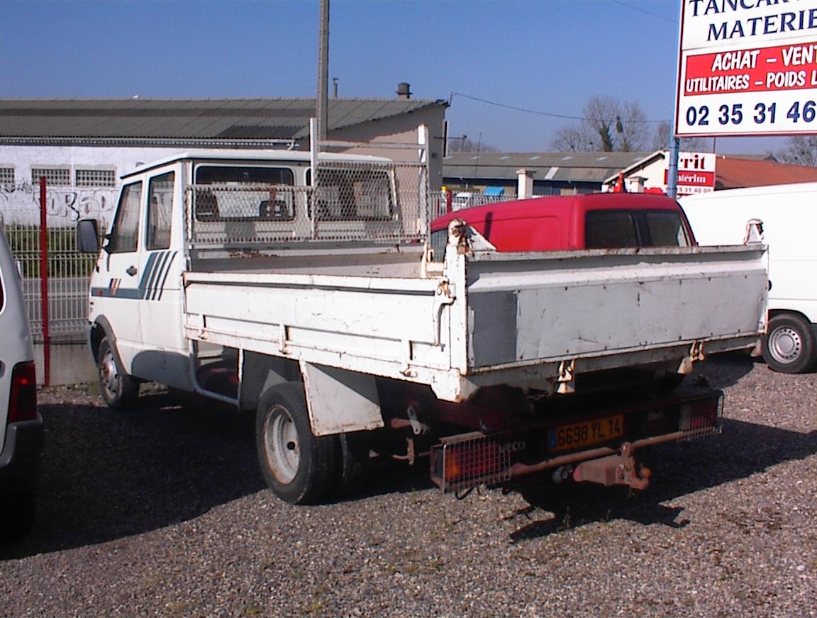 Iveco 35.8 DBL CAB 7 PLACES