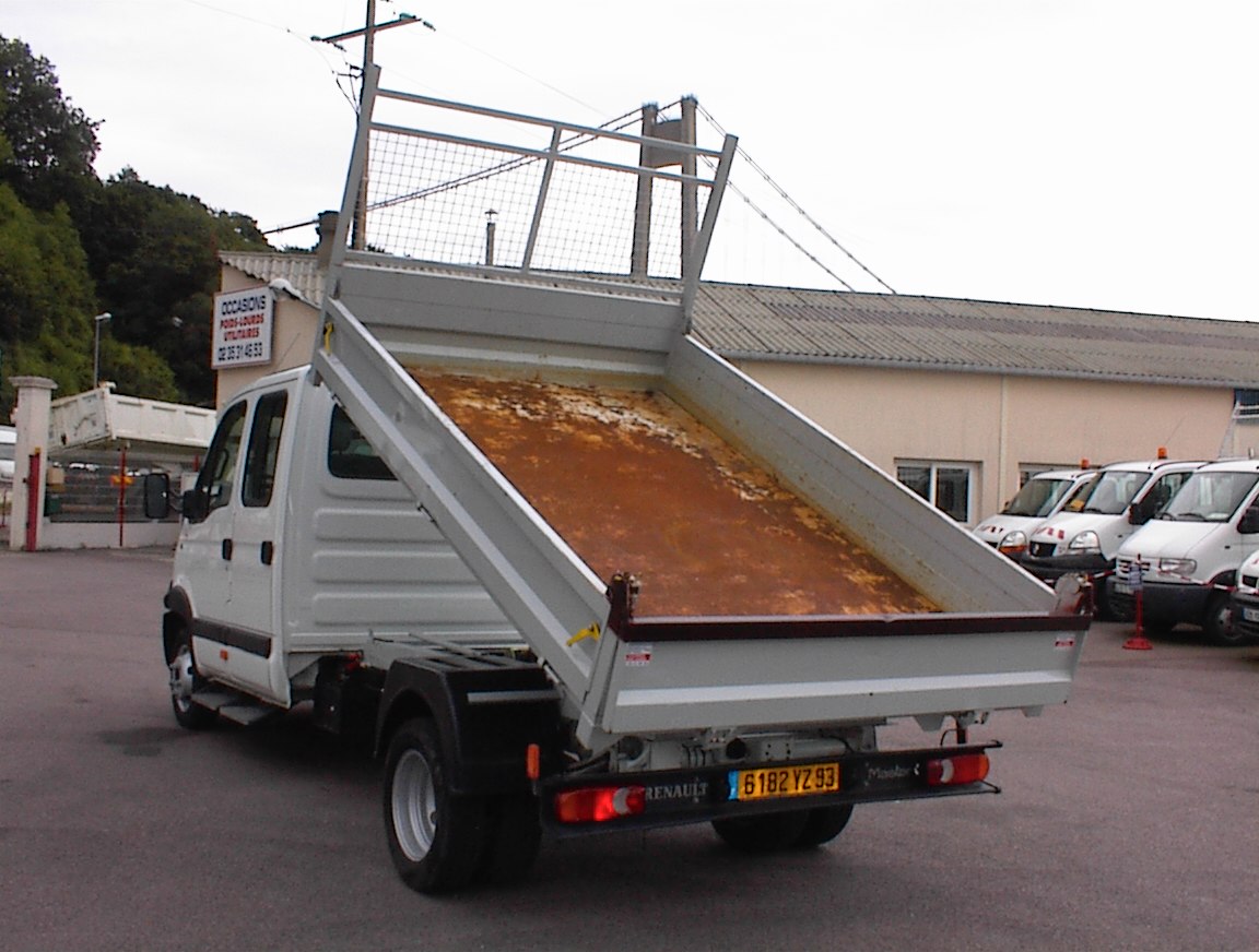 IVECO 35C12 HPI Benne 7 pl