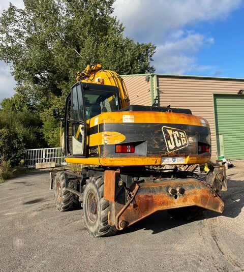 JCB JS145W