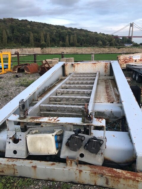 SEMI-REMORQUE PORTE-CONTENEURS ASCA CHASSIS 20 / 30 PIEDS