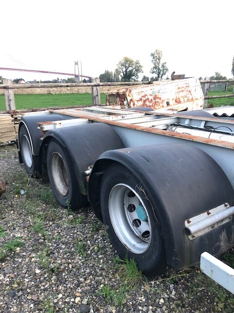 SEMI-REMORQUE PORTE-CONTENEURS ASCA CHASSIS 20 / 30 PIEDS