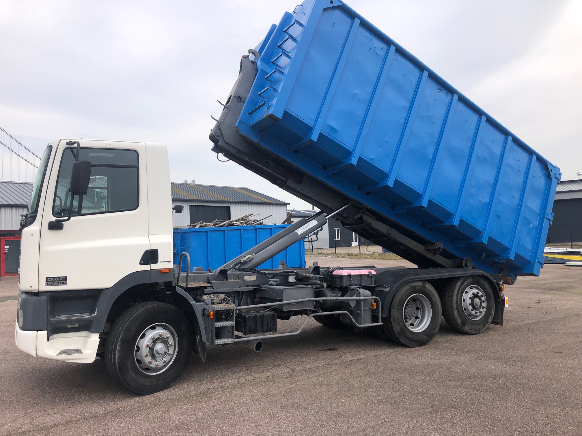 DAF CF 380 AMPLIROLL 6X2X4 26/40 T