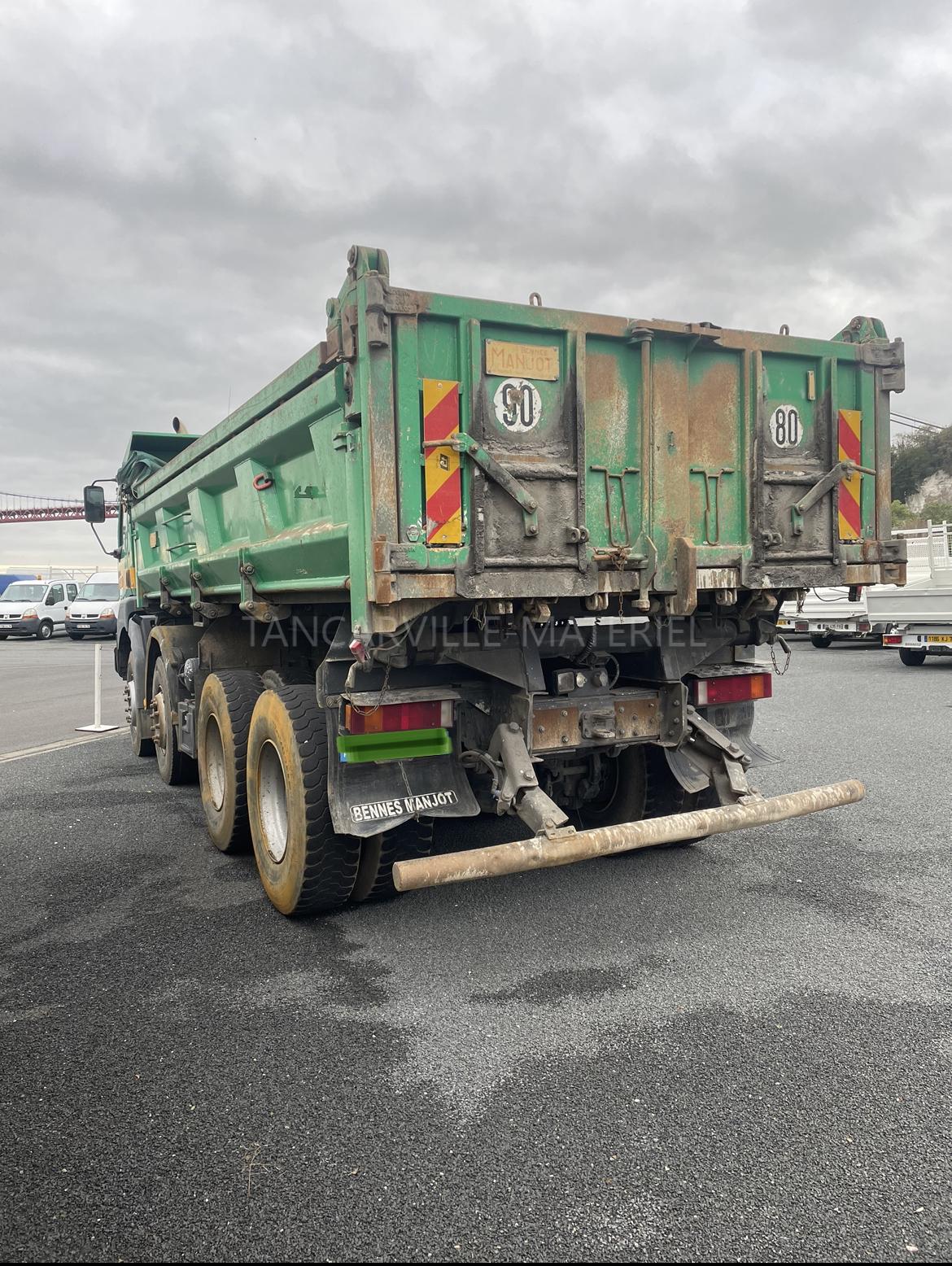 RENAULT KERAX 8X4 32/40