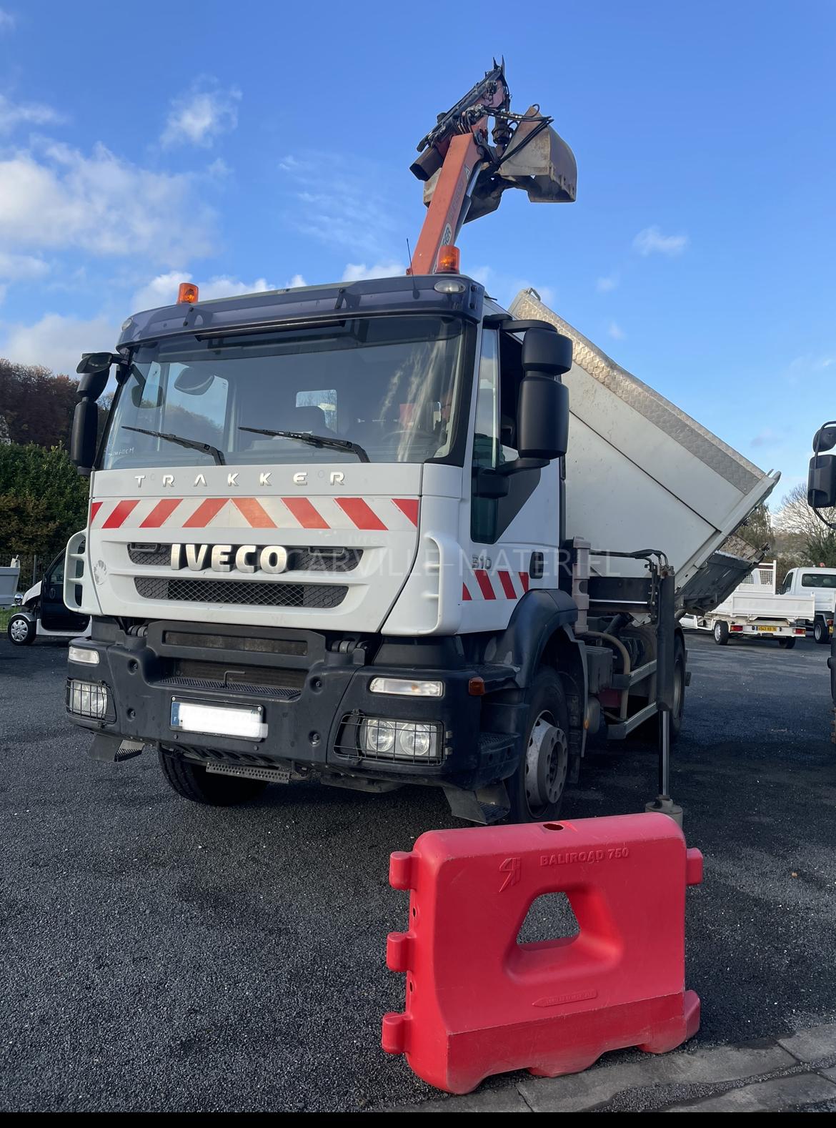 Iveco TRAKKER bi-benne