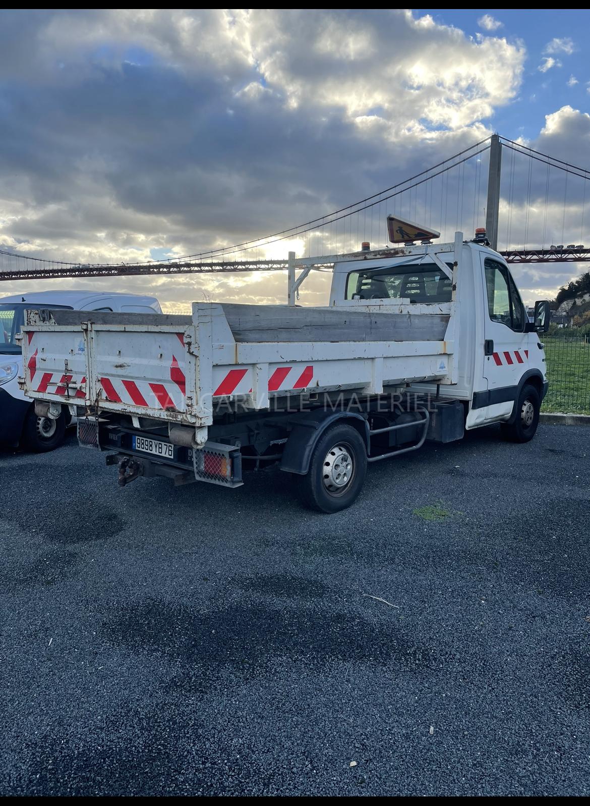 Iveco ampliroll + benne amovible