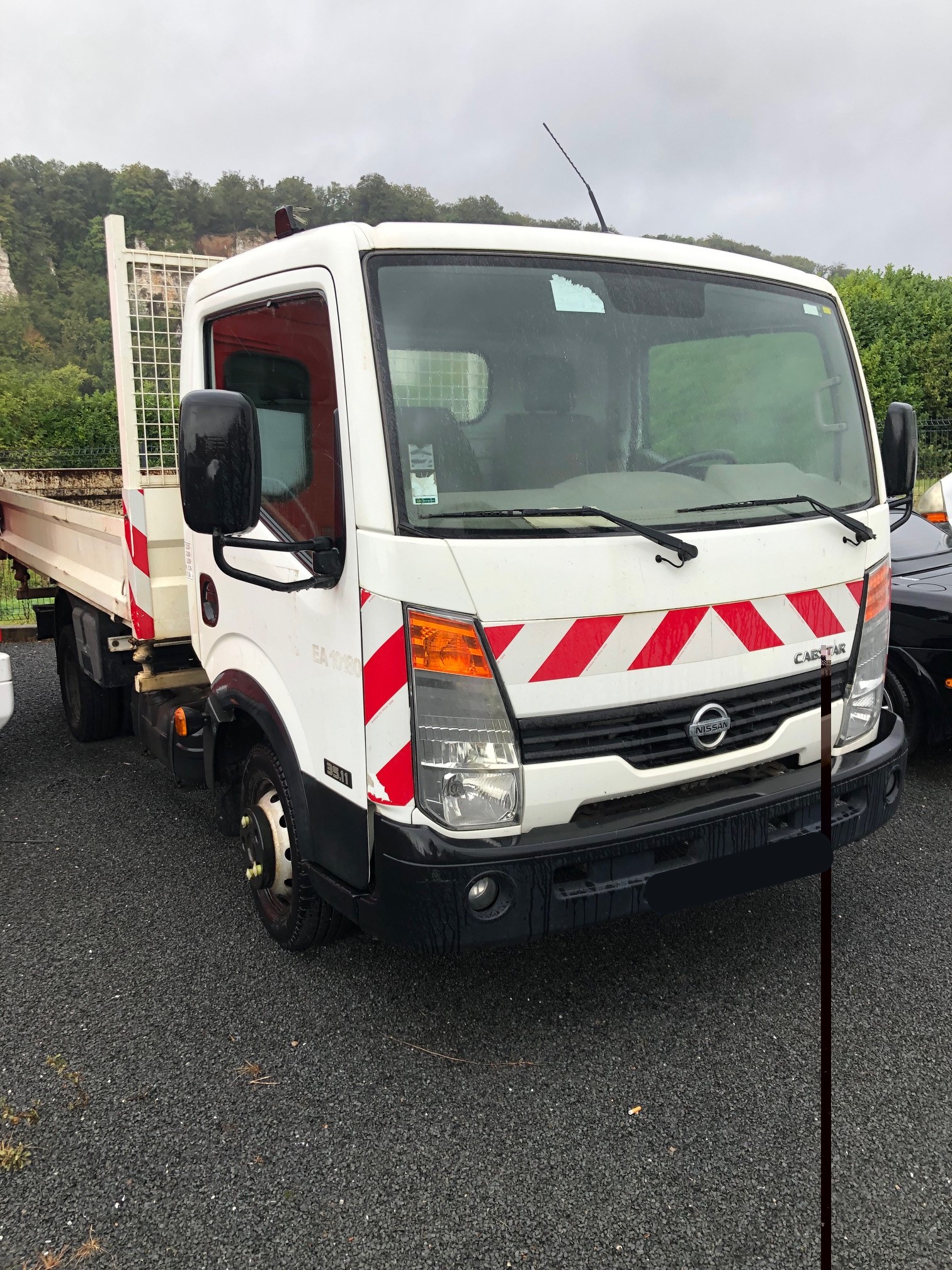 NISSAN CABSTAR TRI-BENNE + TREUIL