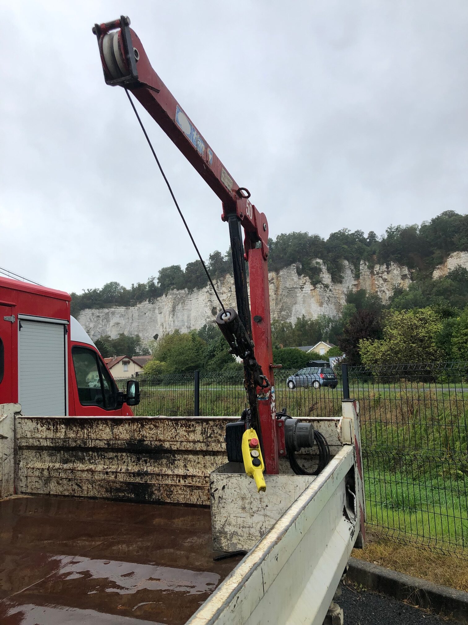 NISSAN CABSTAR TRI-BENNE + TREUIL