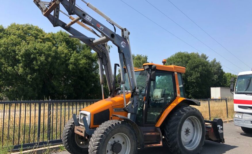 TRACTEUR MASSEY FERGUSON avec bras de levage