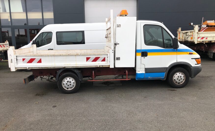 IVECO BENNE 3 PLACES