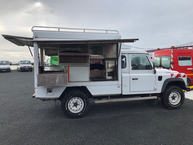 LAND ROVER DEFENDER 110 PICK UP