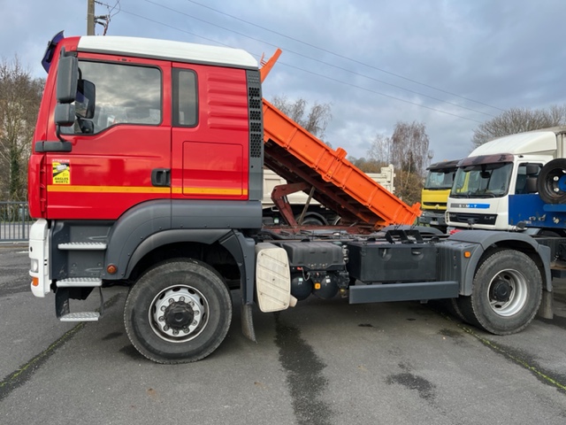 CAMION PORTEUR TRACTEUR MAN 4X4 390TGA