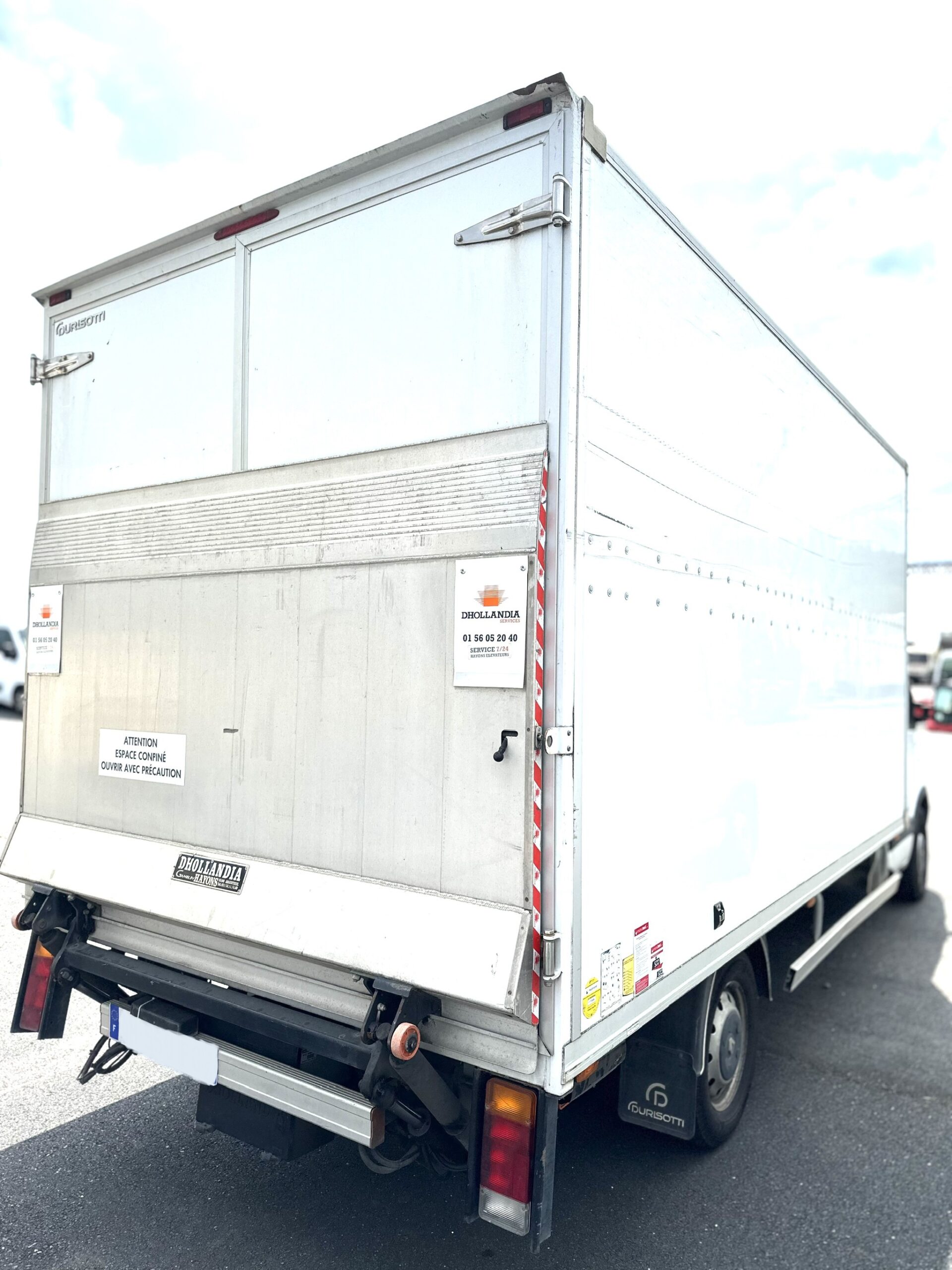 RENAULT MASTER L3H2 CAISSE FG 20m3 AVEC HAYON