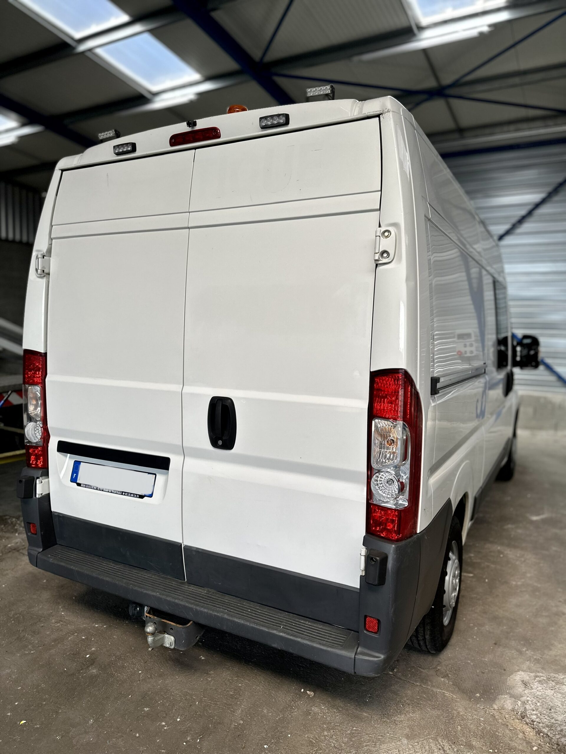 JUMPER L2H2 2.2HDi 120 7 PLACES + BOULE + CAMÉRA + GYROPHARE + LUMIÈRE