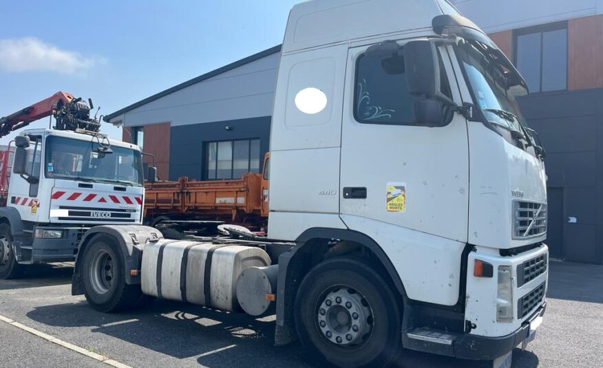 VOLVO FH12 GLOBE 440 HYDRAULIQUE