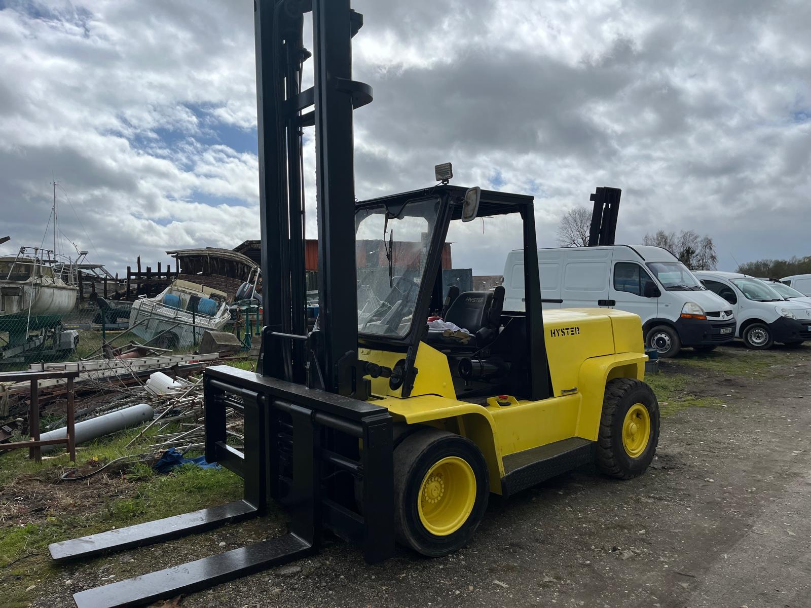 CHARIOT ELEVATEUR HYSTER 70XL