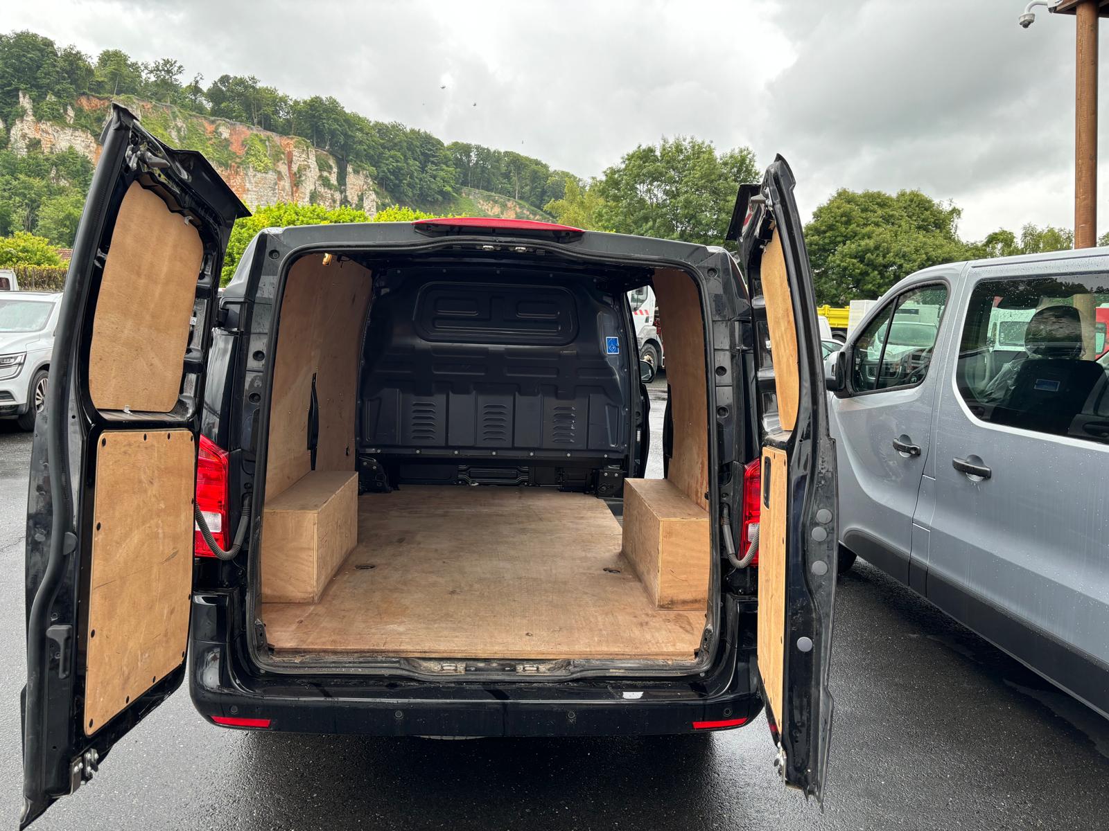 MERCEDES VITO 114 CDI LONG