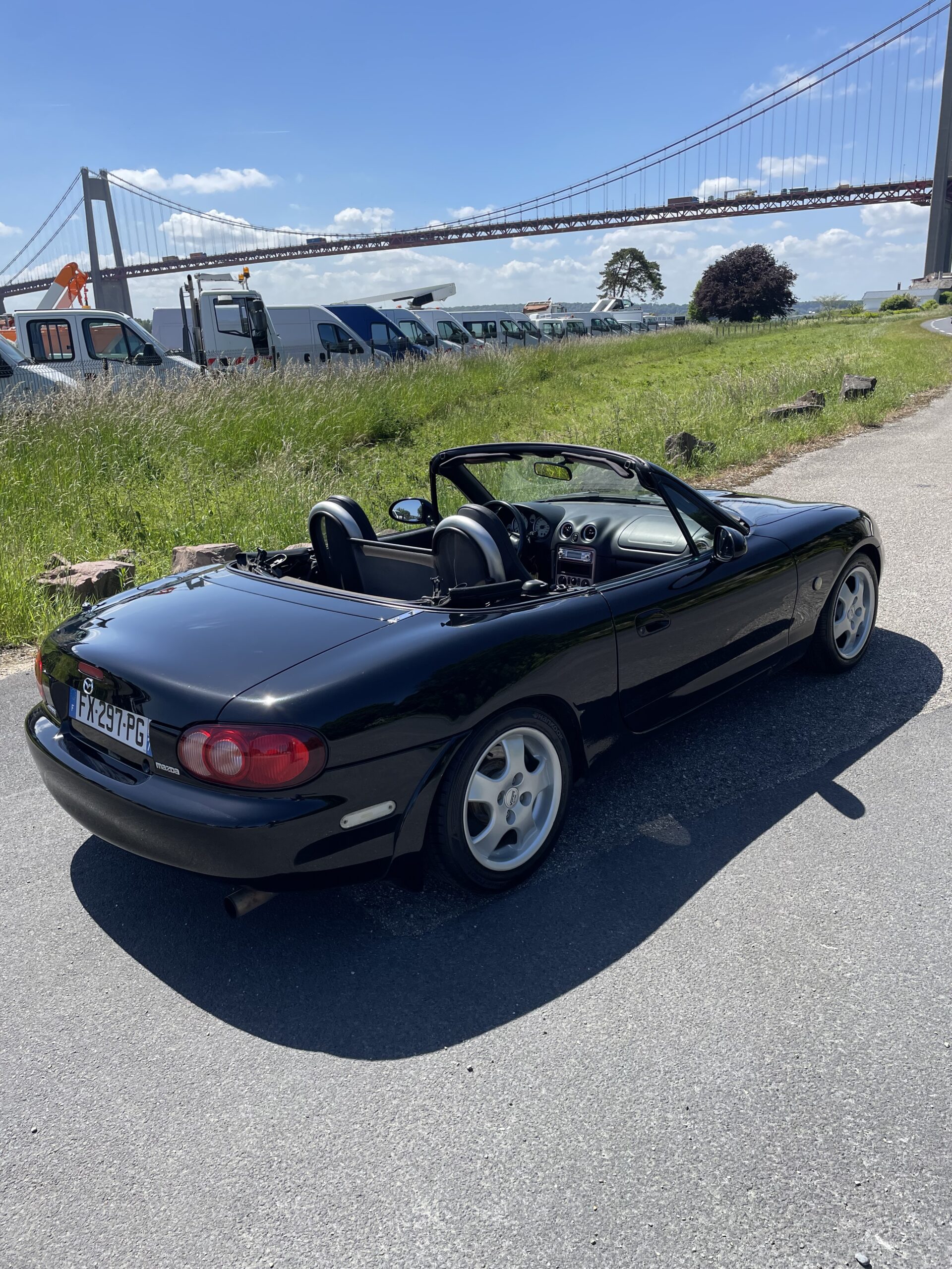 TRES BEAU CABRIOLET MAZDA MX 5