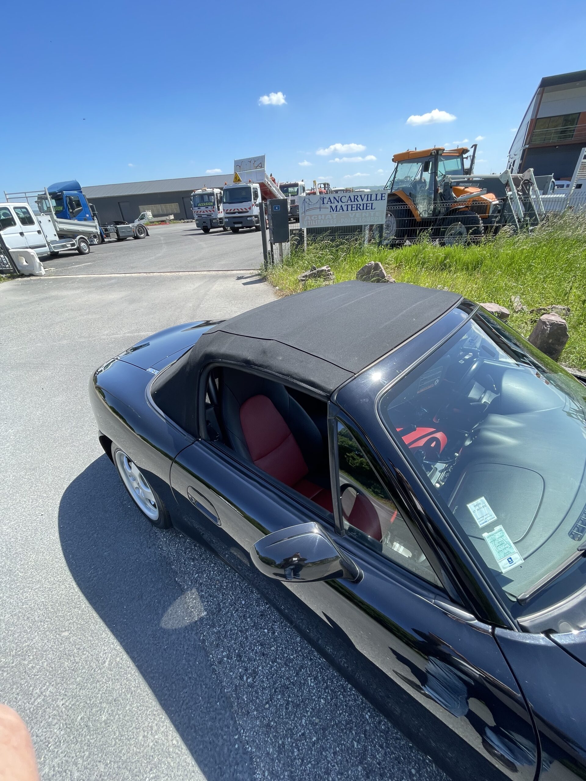 TRES BEAU CABRIOLET MAZDA MX 5
