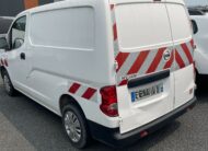 NISSAN FOURGON NV 200